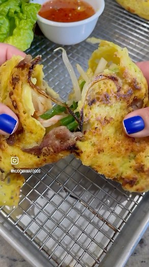 Joedy Tran on Instagram: "Who doesn’t like banh xeo…….. Not me, I ❤️ banh xeooooo! It can get quite pricey at the restaurant. Up to $15 for one. Batter recipe: for 6-7 mini •1 cup rice flour •3 tablespoon cornstarch •1/2 teaspoon salt •1/2 teaspoon turmeric powder •1.5 cup water •1/2 cup coconut cream or milk •1 tablespoon cooking oil •chopped green onion Mix well and let batter rest for 30 minutes in room temperature. Make sure to preheat pan to medium high before using. • 1•Add a tablespoon co