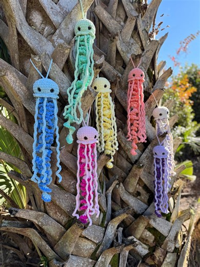 Jojo the Jellyfish Crochet Pattern | Beginner Amigurumi Pattern | Fast & Easy Plush | Nursery Décor | Market Prep | PDF   Video - English - Etsy