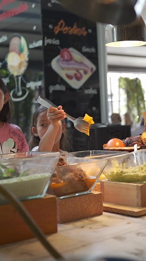 140 reactions | Descubre la esencia de Cali en The Market: • Cocina casual gourmet • Productos locales frescos • Build Your Own: crea tu plato ideal Terraza pet friendly y servicio caleño auténtico. ¿Buscas un restaurante para almorzar o cenar en Granada, Cali? ¡Estamos en @MarriottCali! Y los domingos... Brunch con sabor a fiesta! Reserva ahora: theplace2be.co/themarketcali o 314 518 1371. | The Market Cali | Facebook