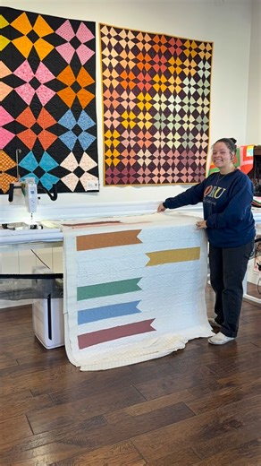 HollyAnne Knight on Instagram: "I mighta kinda sorta volun-told @sammmmyy_jo , well, everything about this project. 😂 The pieces had been cut for years and waiting in the back, so Sam learned how to make flying geese, learned how to load the @handiquilter Moxie, and got it DONE 🙌🏽 Was she a little nervous to try so many new things? Sure! That’s only natural! But she showed up, took action, and absolutely rocked it. From piecing to loading the quilt to quilting her very first meander, this is 