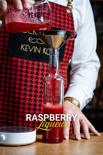 Full recipe below ⬇️. Raspberry Liqueur goes great in more cocktails than just the French Martini, but it’s even better when you make it yourself! Today I’ll show you how, so you too can create a sweet, sour, and tart liqueur, packed with berry flavor. It’s Cocktail Time! Raspberry Liqueur ● 500g Raspberries ● 60g Sugar ● 0.4g Ascorbic Acid ● 1g Pectinex ● 34mL 96% Alcohol per 100mL of concentrated juice We’ll add everything except the alcohol into the blender, and blend until the mixture is com