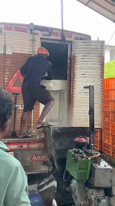 Big Ice Block Crusher Machine for Fishing Industry #fishing #ice | Shiyas Alsaj