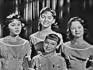 The Lennon Sisters with I'll Remember Tonight. | Fans of Alice Lon