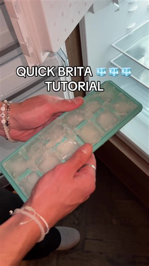 quick and easy BRITA ice cube tutorial. #BRITA #icecube #clean #water #lifehack