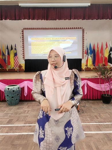 Jangan bangga jadi “mak ayah open-minded” kalau yang salah kita halalkan dengan alasan kasih sayang. Bila anak terang-terang langgar batas, tapi kita senyap, kita sedang ajar anak bahawa dosa biasa dan tiada apa-apa. #motivasi #nasihat #norhaizatmokhtarrudin