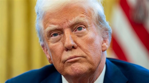 'He wants to be the king': Lawmaker says 'Constitution is at stake' under Trump