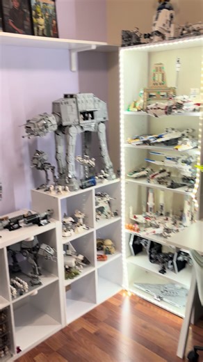 Reorganize Your LEGO Star Wars Venator Collection