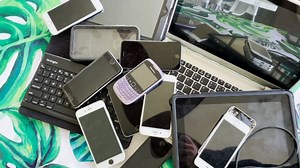 Your Guide to Sell, Donate or Recycle Old Tech Clutter