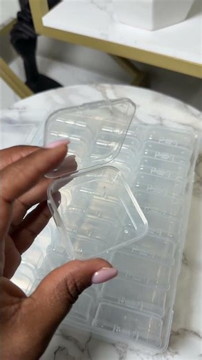 This clear storage box is great for organizing and storing small things like jewelry, nail charms,