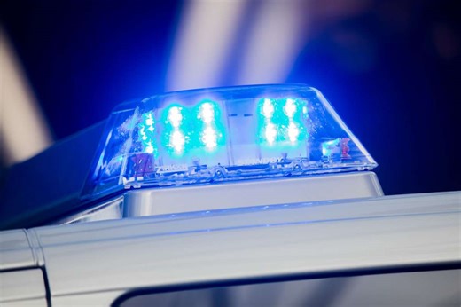 Landkreis Altötting: 59-Jähriger stoppt führerloses Auto auf der B12 - Nordbayerischer Kurier