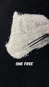 1.2K views · 40 reactions | THIS MONTH ONLY! We are giving EVERYONE a FREE DIAMOND! We have always put diamonds in all of our candles, but we wanted to show a little love this Holiday season and give one to everyone! If you've been wanting to give ForeverWick a try, this is your chance! | ForeverWick Candle | Facebook