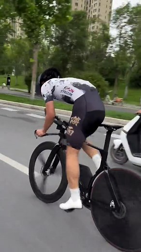 Mosso Light Road Bike review — best road bike options for sprint & time trial