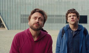 Official trailer: A Real Pain – The upcoming movie shot in Poland staring Kieran Culkin & Jesse Eisenberg