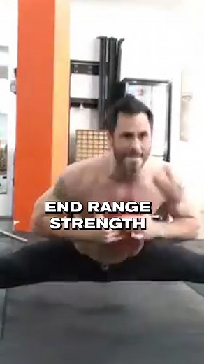 🌟 Unlock Middle Splits with Breakthrough End Range Strength Routine! 🌟 Join me in this exciting video as I share my breakthrough middle splits routine, focusing on end range strength for the glutes. With straightforward movements that can be done right at home, we'll hack your nervous system to enhance your flexibility. We'll begin by positioning ourselves on our hands and knees, extending one leg out to the side and raising it as high as possible for five reps. Throughout the exercise, rememb