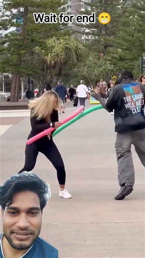 what the problem 😂 #funny #prank #dance #comedy #hulk #youtubeshorts #entertainment #roadskating