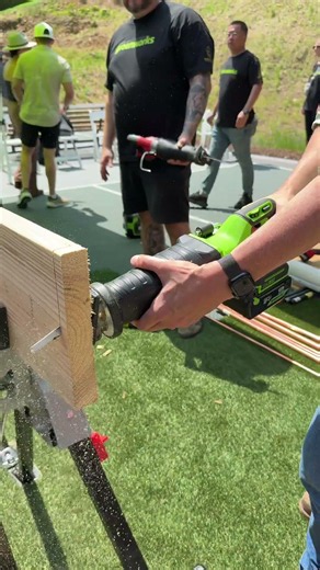 Greenworks Reciprocating Saw - IN ACTION! 🪚