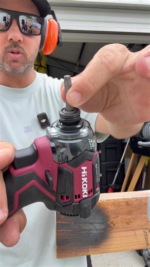 Do you like the Japanese red? Hikoki impact driver straight from Japan | Addicted to tools