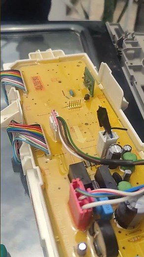 Tutorial on how to remove and open the Winia washing machine door lock