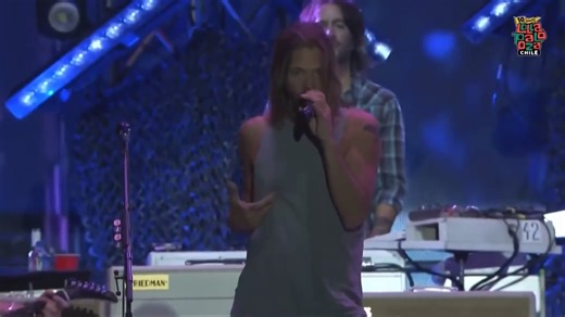 11K views · 413 reactions | I’ve just watched this over and over because it is SO damn good and also now hard to process. Taylor Hawkins steps out from behind the drum kit and Dave Grohl steps in. Together the Foo Fighters do total justice to a cover of Queen’s ‘Somebody to Love’  This turned out to be their final performance together Queen - Somebody To Love (Cover by Taylor Hawkins (Foo Fighters) | Metal Covers Community | Facebook