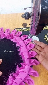 Step-by-step fabric folding for a handmade pot holder. Simple technique, beautiful result. #fabricscraps #potholder #handmadesewing #satisfyingcraft #fabricfolding #sewingtutorial #slowcraft #upcycledfabric | Dalilatul Aini