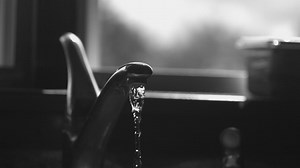 Pouring water from the faucet - Free Stock Video