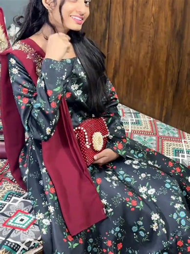 GRWM for qawali night event at college✨😭 My sister sister made me a dreamy outfit . . . . . . . . . . . . #fypp #foryoupage #forupage #100k #viral