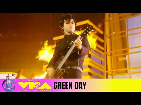 Green Day Performs “Boulevard of Broken Dreams” | 2005 Video Music Awards