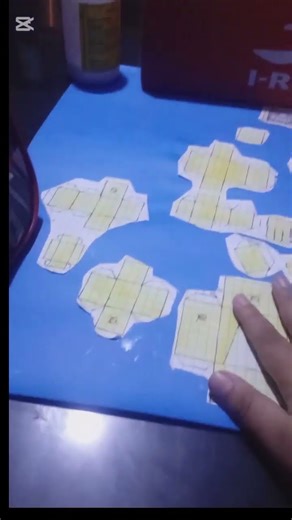 el tutorial de Papercraft de spring Bonnie se acerca 👀