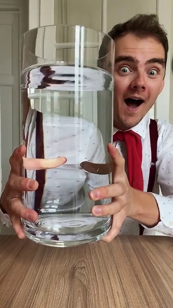 Raw egg turns into a strange underwater ghost