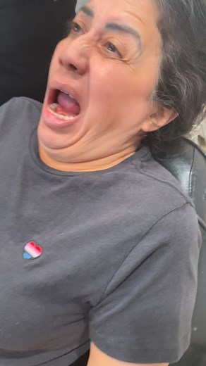 For patients living with severe facial trigeminal neuralgia pain, every second can feel unbearable. 🦷🥼 Precise bite alignment can make a dramatic difference, calming trigeminal neuralgia and easing pain almost immediately. Seeing someone walk in with tears and leave smiling is a reminder of how powerful the right TMJ treatment can be. | Dr. Sid Solomon