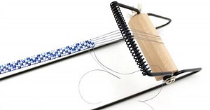 How to close a seed bead bracelet?