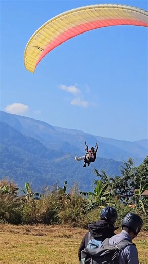Paragliding Pokhara Sarangkot 🇳🇵🪂😍 #paragliding #nepalesecity #travel