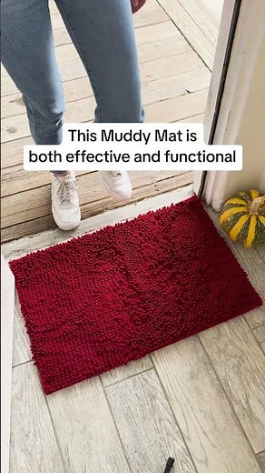 Say goodbye to dirt this winter! 🧼 Muddy Mat’s on sale now! 🏷️ Don’t miss out! ❄️