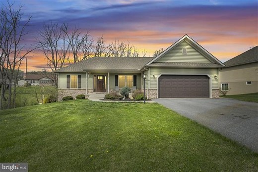 1519 Rolling Meadow Rd, LEBANON, PA 17046 | Estately 🧡 | MLS# PALN2025848