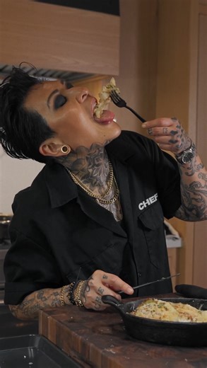 Chef Khristianne U on Instagram: "Melting Cabbage 🥬🧀 10/10 Full Recipe in Caption * 1 head green cabbage, * 4 tablespoon oil * ½ teaspoon salt, divided * ½ teaspoon ground pepper, divided * 1 cup diced onion * 5 large cloves garlic, minced * 3 Tablespoon unsalted butter * 1/4 cup Boursin cheese or cream cheese, softened * 2 cups chicken broth or vegetable broth * 1 cup finely grated Parmesan cheese, divided * Chopped fresh flat-leaf parsley for garnish(optional) 1️⃣Preheat oven to 375°F. Slice