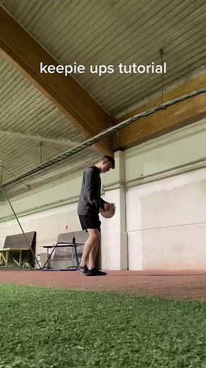 whats your record? #freestyle #freestylefootball #fyp #futis #juggling