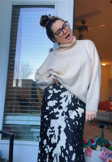 Needed someone to see the fit today… #fitcheck #cowprint #westernfashion