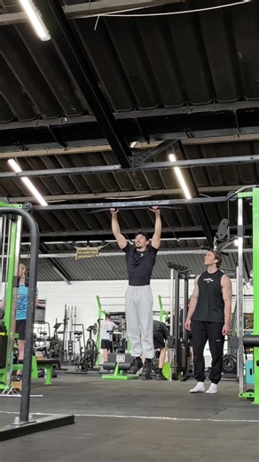 Mastering the Muscle Up: Tips, Techniques, and Exercises