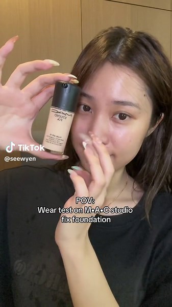 M•A•C Studio Fix Fluid Foundation: Silky Matte Finish, Long-Wearing Formula