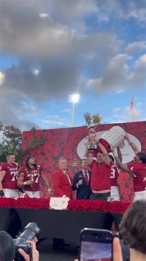 Rose Bowl Game on Instagram: "A rose petal shower fit for a Rose Bowl Champion, congratulations @indianafootball! 🌹"