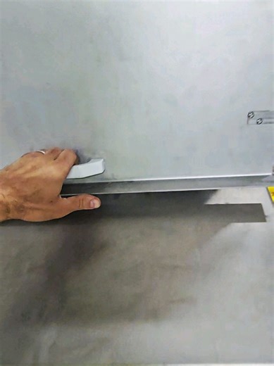 How can bag loading into a powder mixer be made easier and safer? For this client, we designed a dedicated system that optimizes raw material handling: • Hydraulic pantograph for pallet lifting • Custom-designed transfer chute • Bag-cutting station for controlled emptying • Direct conveying of powders into the mixing chamber The result is a more efficient, safe, and high-performance loading process for the operator. We design customized solutions to improve production processes. #processengineer