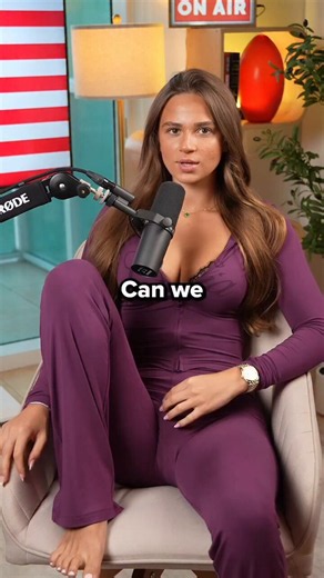 what’s the appeal of this if there’s no print. If I was in the market for legs up pussy spread thirst trap politics I’d want her wearing it tight & thin like saran wrap