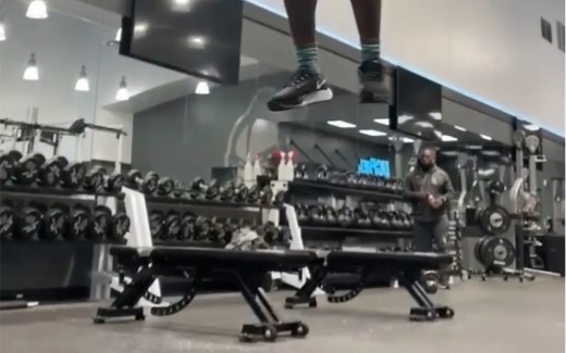 蹲下是为了跳的更高？为什么先进行反向拉伸能提高力量爆发力？了解Stretch shortening cycle (SSC)