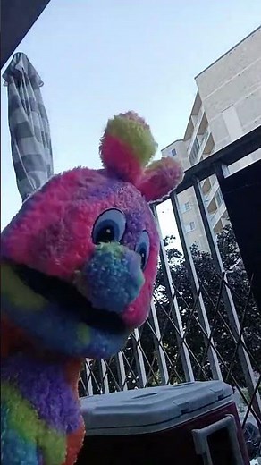 your Uncle Willie's friend says he is not crazy