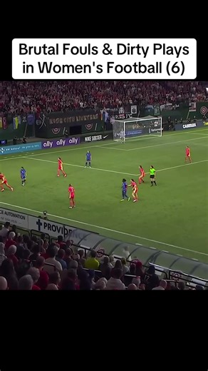 Brutal Fouls & Dirty Plays in Women's Football (6)