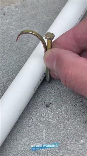 🔩 Drive Hook Fasteners for PVC Pipe Support