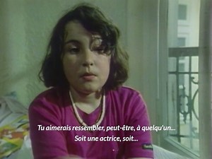 SUR MADELEN. Dans les salles sort « Adolescentes » de Sébastien Lifshitz, qui a suivi pendant 5 ans les trajectoires d’Emma et d’Anaïs. Ce teen-movie fait écho au pionnier du genre, la série documentaire « Que deviendront-ils ? » de Michel Fresnel diffusée sur Antenne 2 dans les années 1980. Philippe, Valérie, Florent, Franck, Ingrid et Jérome ont laissé la caméra se glisser avec pudeur dans leur quotidien, du collège à l’âge adulte, captant leurs rêves, leurs contradictions et périodes de doute