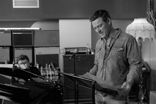 Watch exclusive first footage of Luke Evans rehearsing as Frank-N-Furter in “The Rocky Horror Show”