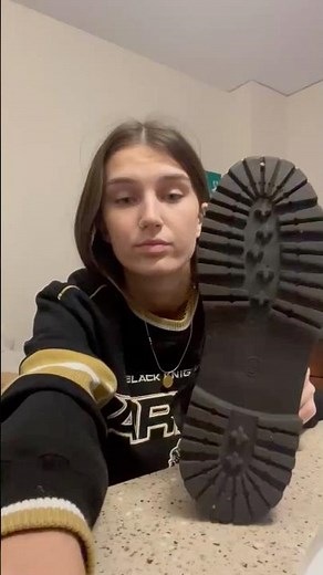 Proof that my shoe size is only a 9, sorry to disappoint