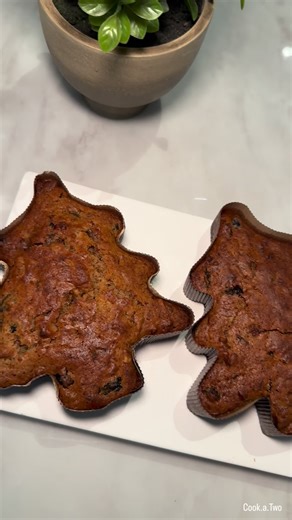 CookaTwo on Instagram: "🎄 Christmas Fruit & Nut Cake (Eggless) A classic Christmas fruit & nut cake — rich with dry fruits, warm spices and perfect for festive baking and gifting 🎄✨ Ingredients • All-purpose flour – 1¾ cups (210 g) • Mixed dry fruits (raisins, cranberries, dates, currants) – 1½ cups (220 g) • Mixed nuts (almonds, pecans, walnuts) – ¾ cup (100 g) • Orange juice – ¾ cup (180 ml) • Brown sugar – ½ cup (100 g) • Oil – ½ cup (120 ml) • Thick curd (room temp) – ¾ cup (180 g) • Bakin